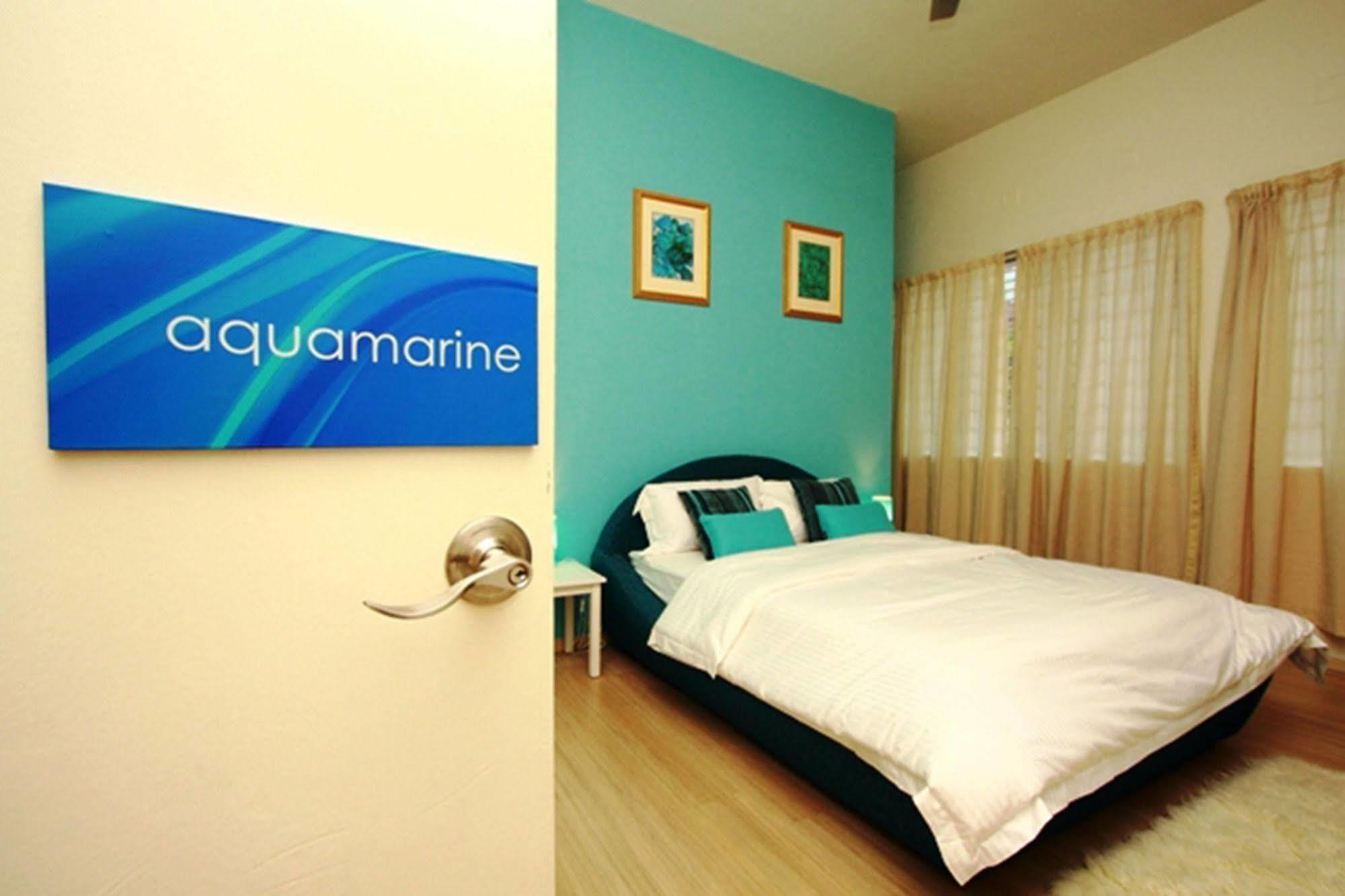 Chymes Hotel Tanjung Bungah  Bagian luar foto